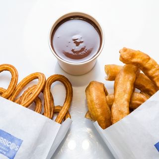 8 Churros y 8 Porras + 0,5L Chocolate