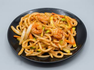 Udon De Gambas Y Verduras