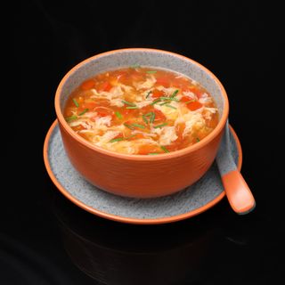 49. Sopa de Tomate y huevo