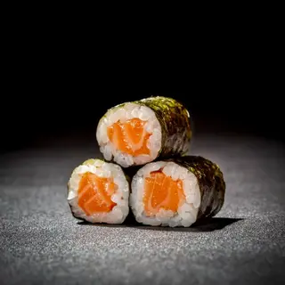158. Maki salmon (8 Uds.)