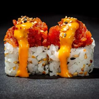 194. Uramaki spicy atun (8 Uds.)
