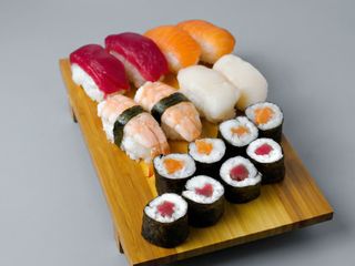 698.Combinado(16p)