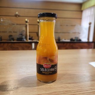 Zumo de melocotón