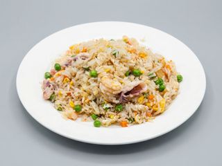 40. Arroz Frito Cantonés