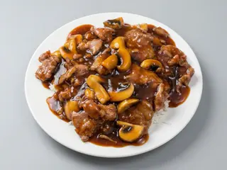 48. Arroz Con Ternera Y Champiñón