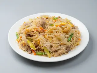 55. Fideos Chinos Fritos Tres Delicias