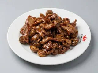 69. Ternera Con Hongos