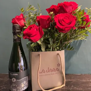 Brindemos con Rosas