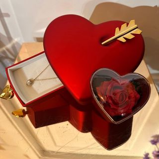Corazón con joya