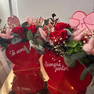 Cerámica con flor eterna