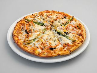 Pizza Chili Cheez De Pollo (Mediana)