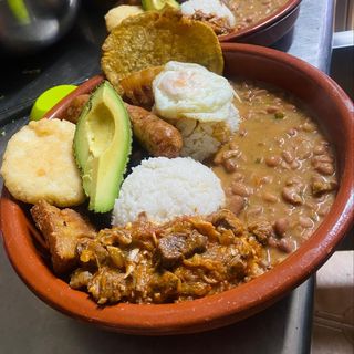 Bandeja Paisa