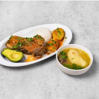 Sobrebarriga en Salsa