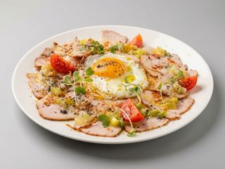 Fino Lomo De Orza Sobre Cremoso