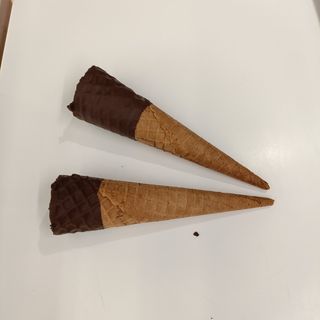 Cucurucho recubierto de Chocolate negro