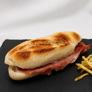 FLAUTIN DE JAMON SERRANO CON TOMATE CON GLUTEN