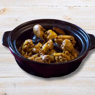 Cazuela De Pollo Con Shitaki Fresco