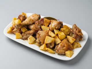 Pollo al ajillo