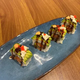 M2 Roll salmon aguacate (8)