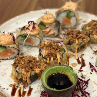 (1) Roll california en Tempura