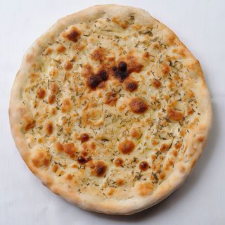 Focaccia Con Ajo Y Orégano