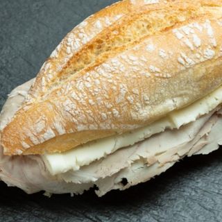 Bocadillo Pata Queso Blanco