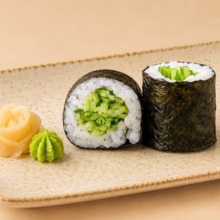25. Maki De Pepino Y Sésamo
