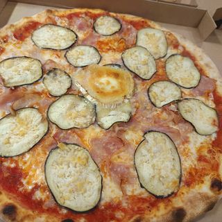 Pizza Prosciutto Y Funghi (33 Cm.)