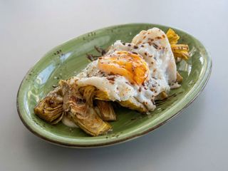 ALCACHOFAS Y QUESO TRUFADO