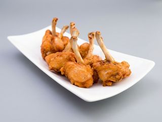 84. Bolas De Pollo Fritas (6 Uds.)