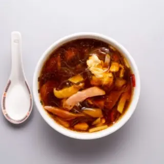 33B. Sopa De Aleta De Tiburón