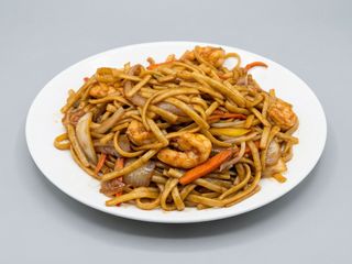 Tallarines Fritos Con Gambas