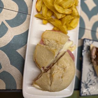 Mollete Mixto Con Trufa