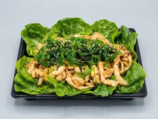 26. Ensalada pollo terriyaki