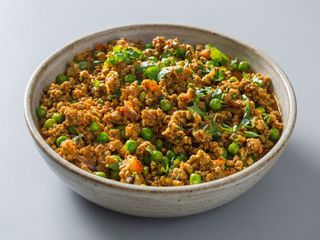 Carne Picada Con Guisantes