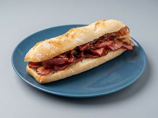 Baguette De Bacon Y Queso