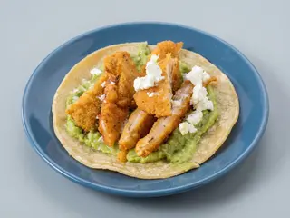 Tacos de Pollo Empanado (4 Uds.)
