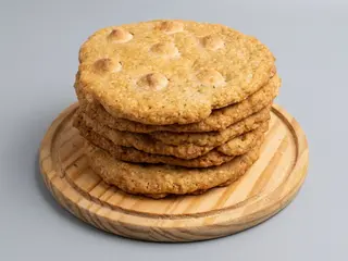 Cookie de chocolate blanco, limón y hierbabuena