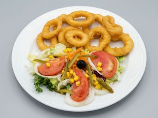 Calamares A La Romana Con Ensalada