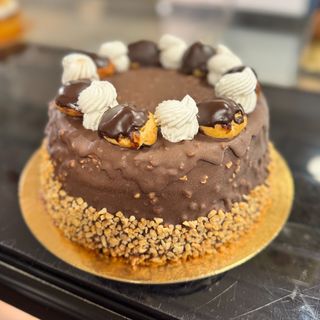 Tarta Ferrero entera