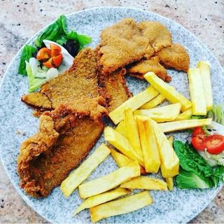 Milanesa De Ternera Con Patatas Fritas