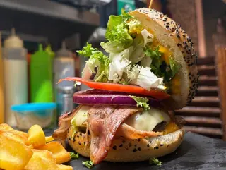 Hamburguesa La Asturiana