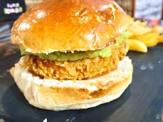 Hamburguesa La Mexicana