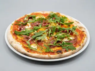 Pizza De Cabra (Mediana)