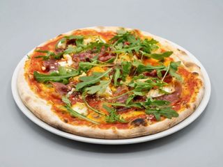 Pizza De Cabra (Mediana)