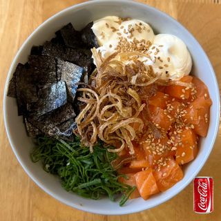 Poke Filadelfia + Refresco lata de 330ml