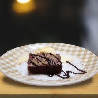 Brownie Con Helado De Vainilla