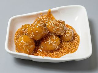 Pollo Frito Rebozado Con Sésamo