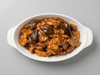 Cerdo Con Bambú Y Setas Chinas A La Plancha