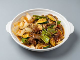 Filete De Cordero Con Cebolletas Y Jengibre A La Plancha